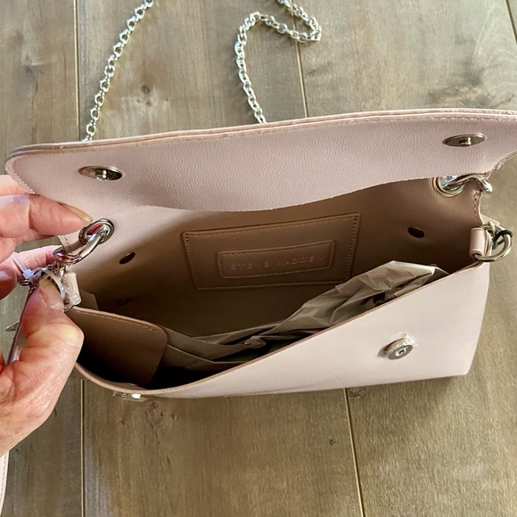 Steve Madden BShine Patent Crossbody in Pink - Picture 11 of 16